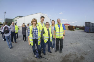 Plastpåsar på färgglad parad