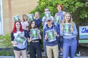 Skapade tidning som feriearbete