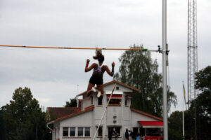 Mäktig hoppning av Lycke Holm